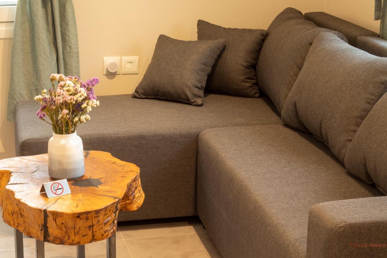 Tabak Home Sea Side Apartment La Canea Esterno foto